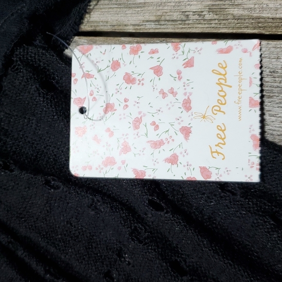 Free People Summer Loving Linen Blend Blouse in Black Small NWT MSRP $98 FP1008 - Picture 14 of 14